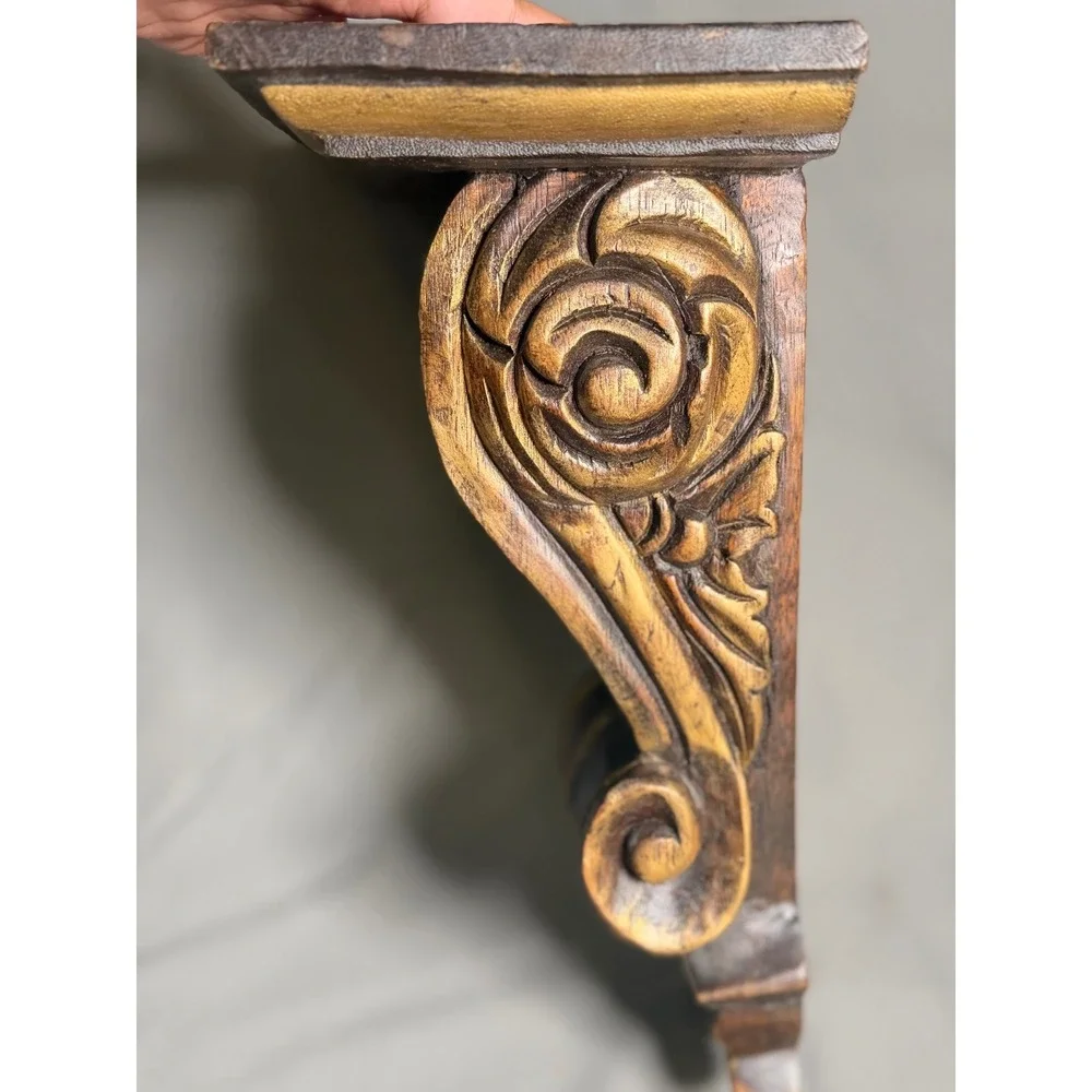Vintage Carved Wood Wall Corbel Floating Shelf Gold Gilt Acanthus Leaf 12.5 Inch